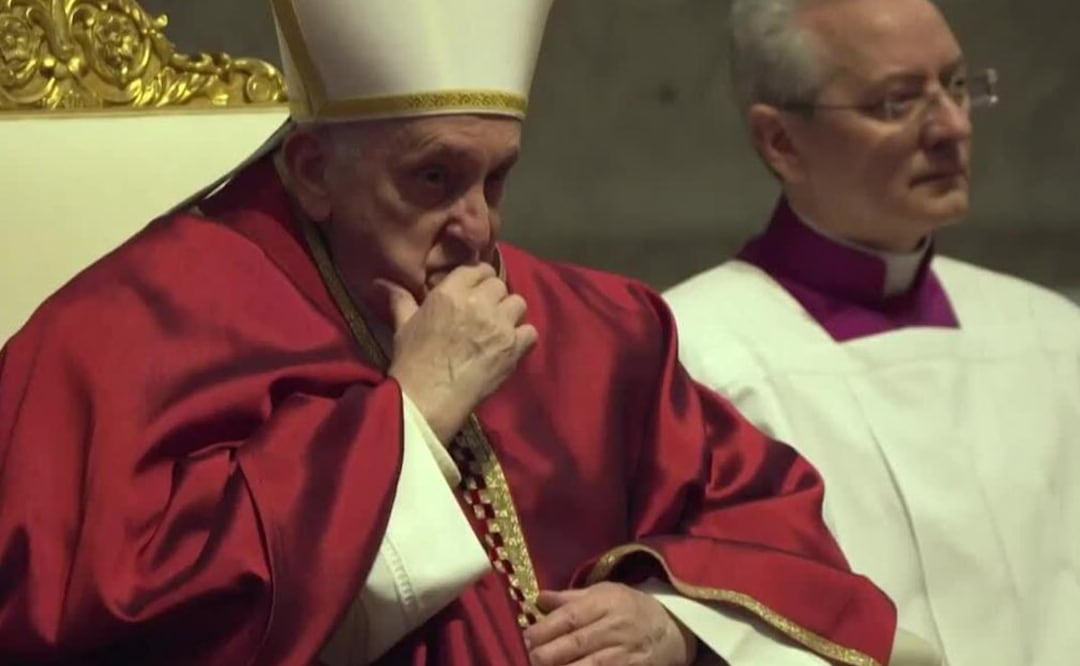 Papa Francisco y el Cardenal Pietro Parolin. Foto: AFP