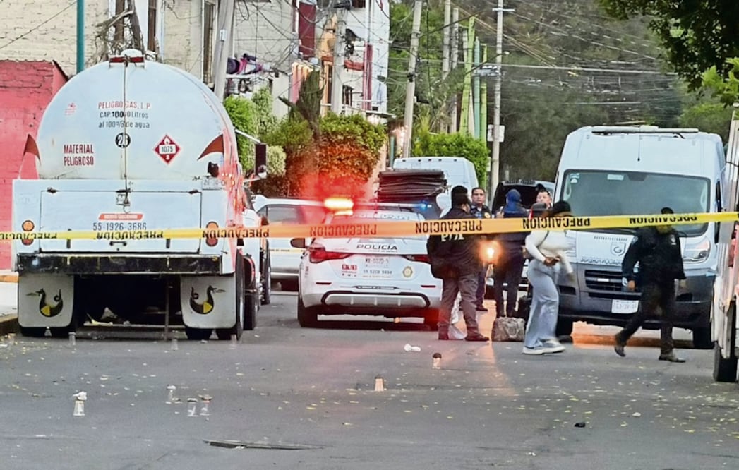 ¡Fueron a matarlo! Balacera en la GAM termina con muertos y caos en Clínica 29 del IMSS (Foto: Valente Rosas)