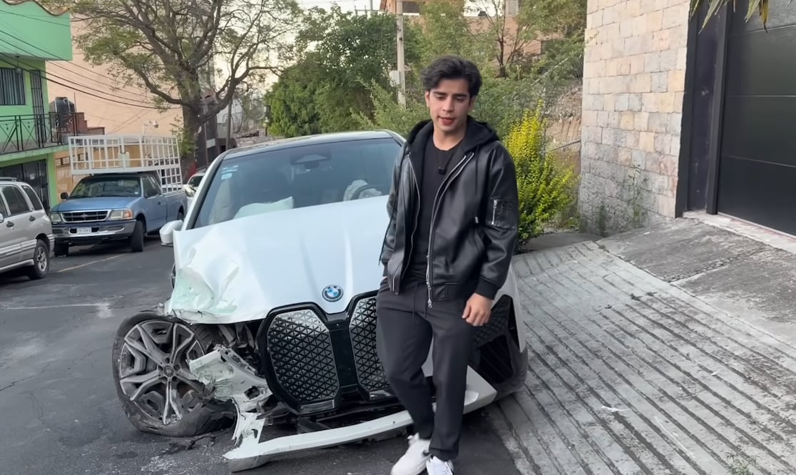 Aaron Mercury choca su camioneta de lujo (Foto: Captura de video)