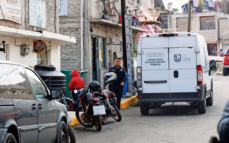 ¡Terror en Iztapalapa! Acorralan y apuñalan a joven, muere en plena calle a sus 19 años