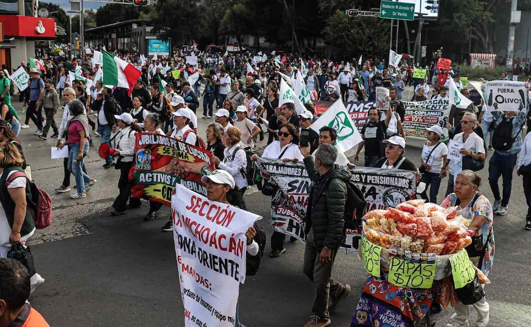 Bloqueos del IMSS en CDMX hoy 22 de octubre. Foto: (Yaretzy Osnaya)