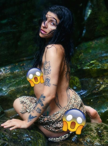 Cazzu hace topless (Foto: Instagram)