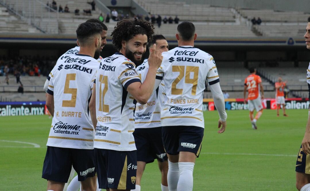 Pumas hace valer su localía y vence 2-0 a Pachuca 