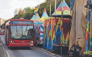 Santas y Reyes Magos se mudan a la Alameda y desatan caos por espacios