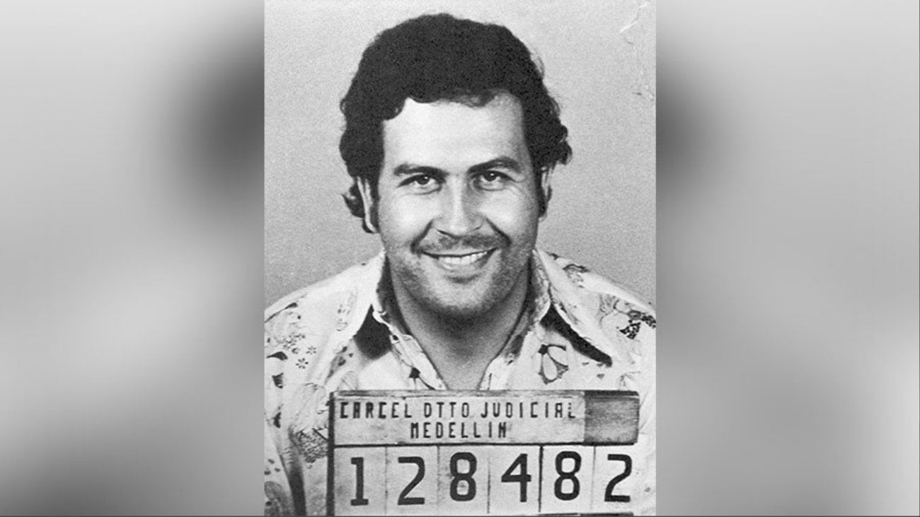 Aterra en la web supuesto fantasma de Pablo Escobar en edificio | El  Gráfico Historias y noticias en un solo lugar