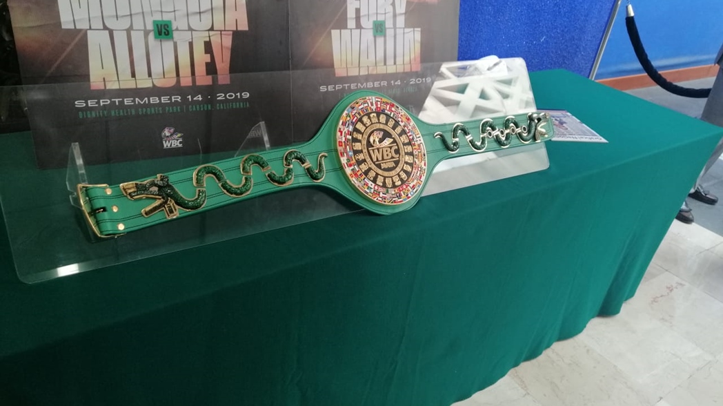 Presentan el cinturón Maya II que se disputará en la pelea de Jaime Munguía