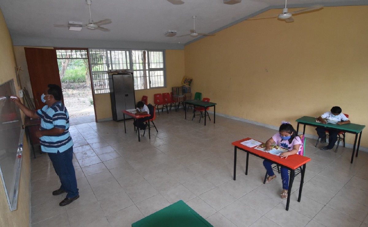 Cierran escuelas en Campeche por retroceso en el semáforo y por casos de Covid-19