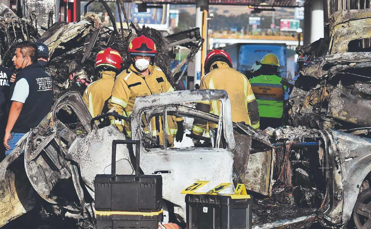 Identifican a 5 de las 17 víctimas del mortal accidente en la México-Puebla