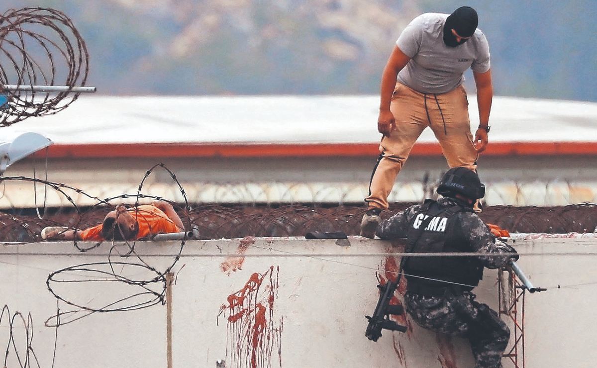 Violenta riña entre pandillas deja al menos 68 muertos, en una cárcel de Guayaquil
