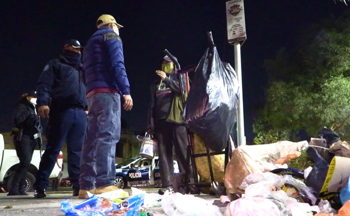 Ya suman 22 detenidos por tirar basura clandestinamente en las calles de Ecatepec