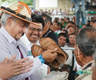 AMLO anuncia que habrá nueva subasta de bienes incautados al narco, en Nayarit 