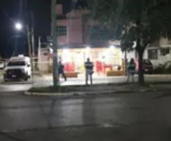 Balacera dentro de una taquería deja dos muertos y un herido, en Cancún