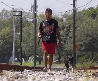 Chavo migrante se resiste a asalto y La Mara Salvatrucha asesina a su perro, en Nuevo León