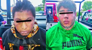 Detienen a dos ladrones en auto con vidrios polarizados, en Toluca . Noticias en tiempo real