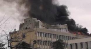 Reportan incendio y explosión en Universidad de Lyon, en Francia. Noticias en tiempo real