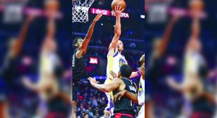 Stephen Curry se convierte en líder de los Warriors, en la NBA . Noticias en tiempo real