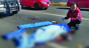 Un hombre muere atropellado al intentar cruzar la vialidad, en la México-Toluca . Noticias en tiempo real