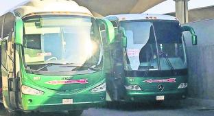 Normalistas de San José Tenería secuestran 28 autobuses, en el Edomex. Noticias en tiempo real