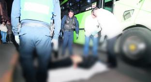 Policía aniquila a ladrón durante un asalto a camión pasajeros, en alcaldía Álvaro Obregón. Noticias en tiempo real