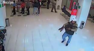 Difunden video de violento asalto a un banco en Naucalpan. Noticias en tiempo real