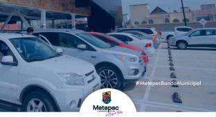 El gobierno municipal impuso media hora de estacionamiento gratuito, en Metepec. Noticias en tiempo real