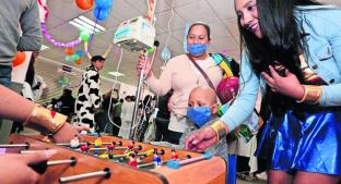 Fiesta de superhéroes llena de alegría a pacientes del Hospital del Niño. Noticias en tiempo real