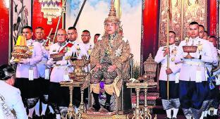 Coronan a un nuevo rey, en Tailandia . Noticias en tiempo real