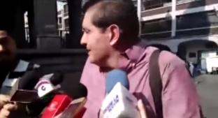 Durante entrevista a Gilberto Alcalá se desata balacera . Noticias en tiempo real
