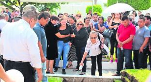 Familiares despiden a víctimas de balacera en Cuernavaca. Noticias en tiempo real