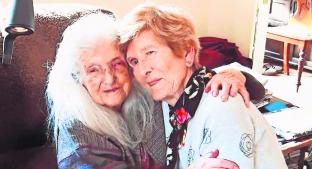 Tras 62 años de búsqueda, mujer halla a su madre en Escocia. Noticias en tiempo real