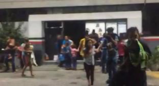 Incendio en estación migratoria provoca evacuación de albergados, en Oaxaca. Noticias en tiempo real
