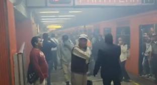 Desalojan metro Balderas por humo dentro de las instalaciones. Noticias en tiempo real