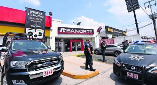 Sujeto intenta robar banco pero lo acorralan, en Toluca. Noticias en tiempo real