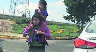 Niños huyen de violencia familiar y se refugian en las calles de Toluca. Noticias en tiempo real