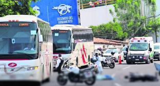 Motociclista fallece tras choque de autobús. Noticias en tiempo real