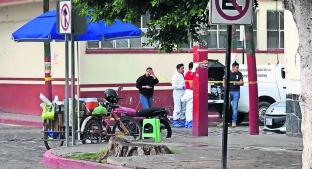 Asesinan de un balazo a policía mientras compraba su ‘guajolocombo’, en Morelos. Noticias en tiempo real