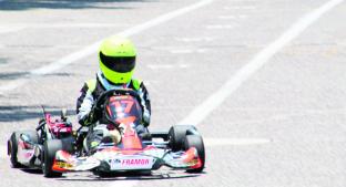 Pilotos capitalinos ganan campeonato regional de automovilismo, en Cuernavaca. Noticias en tiempo real