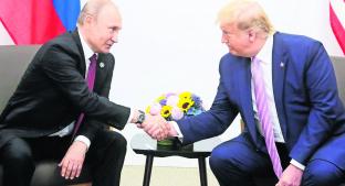 Donald Trump pide a Vladimir Putin que no interfiera en elecciones de 2020. Noticias en tiempo real