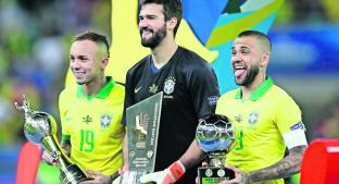 Dani Alves fue el jugador más valioso de la Copa América. Noticias en tiempo real