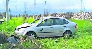 Amante de lo ajeno roba coche con ancianita a bordo y terminan volcados en Morelos. Noticias en tiempo real