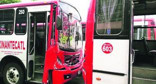 Autobuses se dan llegue y deja a seis lesionados en Toluca. Noticias en tiempo real