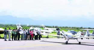 Cuauhtémoc Blanco da banderazo a Escuela de Aviación México en Morelos  . Noticias en tiempo real