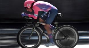 Ciclista con costillas rotas participa en el Tour de Francia. Noticias en tiempo real