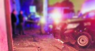Tres tripulantes de una motoneta se embarran contra poste y dos mueren, en Ecatepec. Noticias en tiempo real