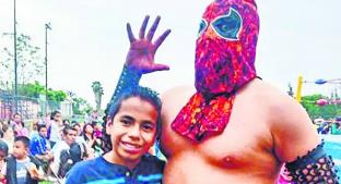 En una compleja y emocionante exhibición, el luchador 'El Verdugo' levantó el trofeo. Noticias en tiempo real