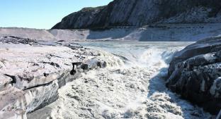 Ola de calor provoca la perdida de 11 toneladas de hielo en Groenlandia . Noticias en tiempo real