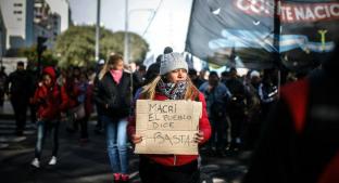 Manifestantes toman calles en Argentina, reclaman a Maurico Macri por crisis económica. Noticias en tiempo real