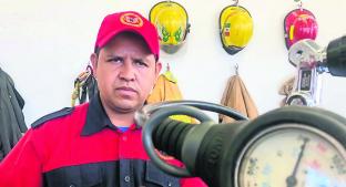 Platicamos con el "bombero de agua" que rescató cadáver de niña ahogada, en Morelos. Noticias en tiempo real