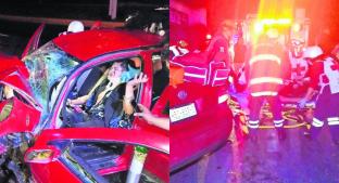 Rescatan a dos hombres de accidente vial en la carretera Toluca-Temascaltepec. Noticias en tiempo real