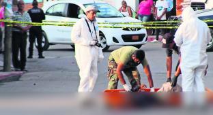 Indigente ebrio es atropellado por automovilista en el poblado de Acatlilpa, Morelos. Noticias en tiempo real